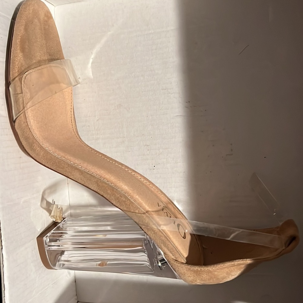 Nude heels - Picture 2 of 2